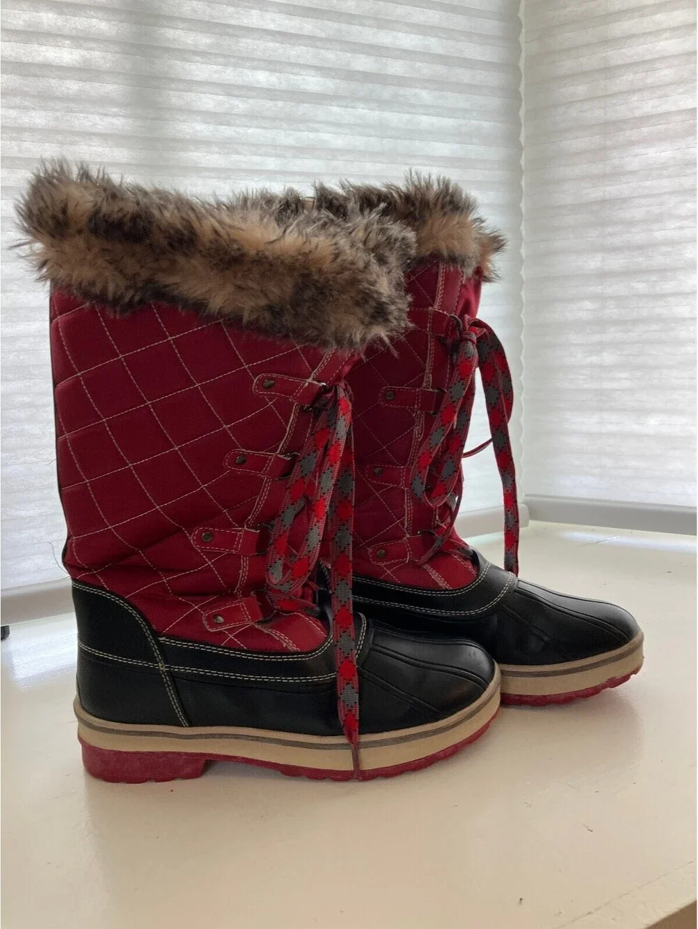 Storm by Cougar Winter Boots Womens 9 Red Duck Boot Faux Fur Waterproof